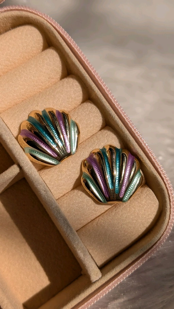 Shell Earrings 