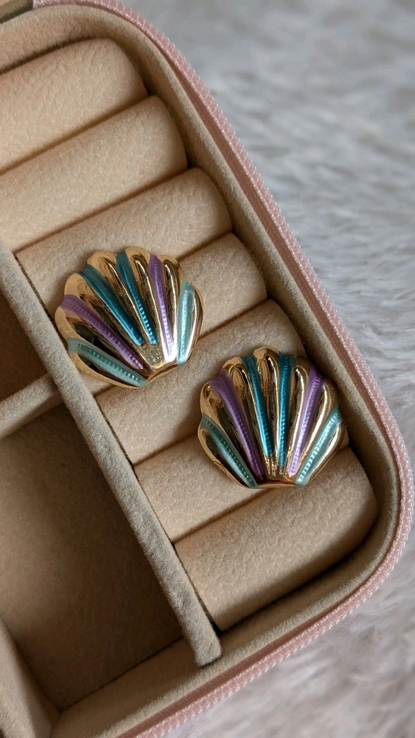 Shell Earrings 