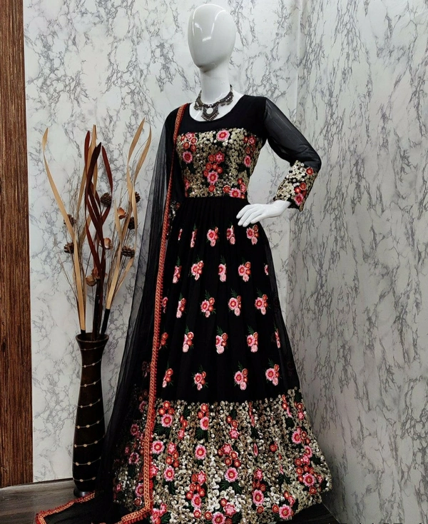 Sequence Work Gown