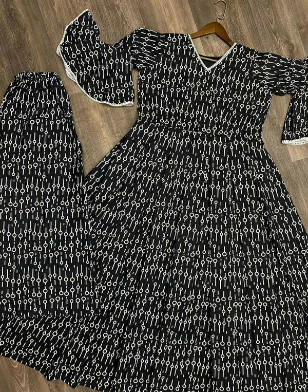 Suit With Plazzo