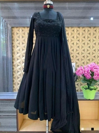 Black Suit With Dupatta