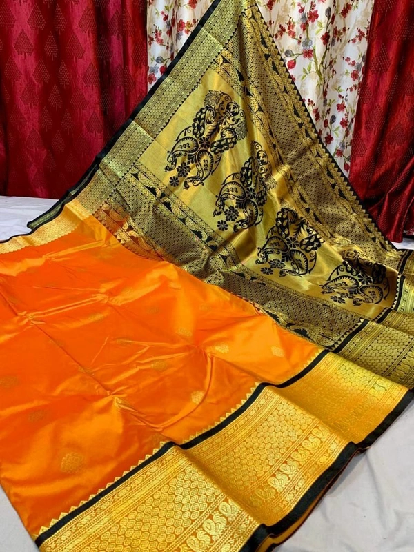 Star Mhalasa Paithani