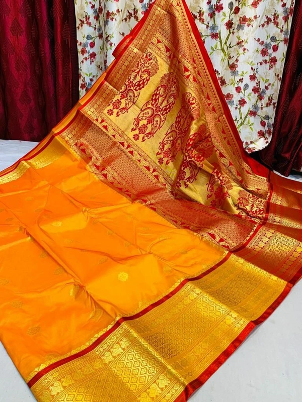 Star Mhalasa Paithani