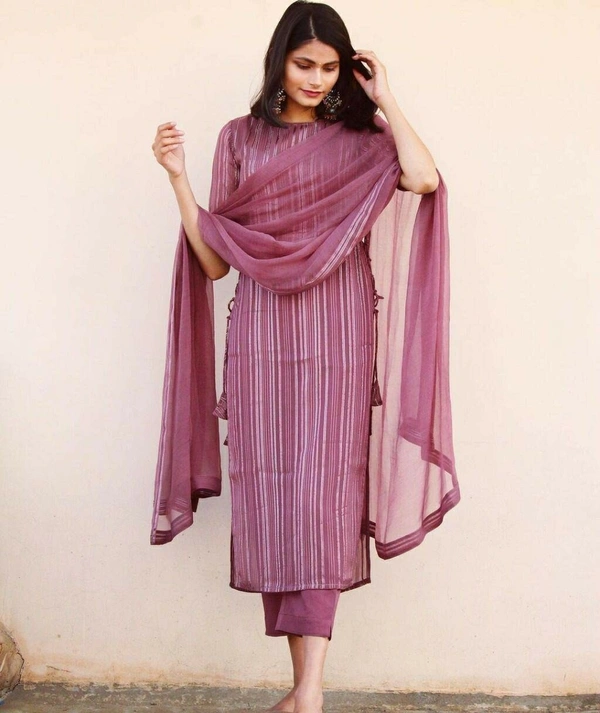 Weightless Kurti With Pant