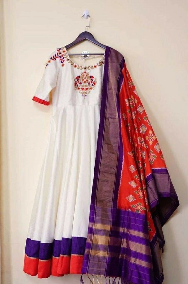 Slub Cotton Gown With Dupatta