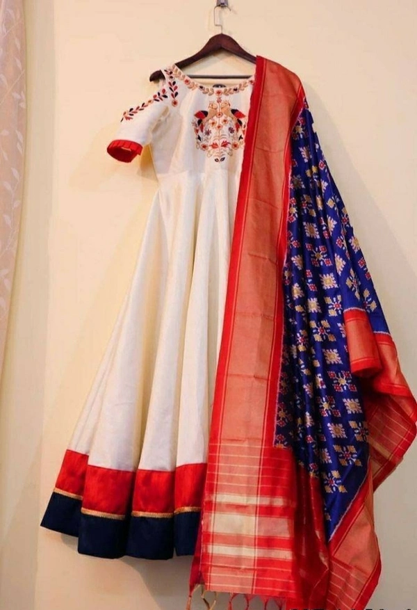 Slub Cotton Gown With Dupatta
