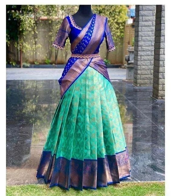 Traditional Function Wear Kanjivaram Pattu Silk Zari Weaving Work Lehenga  Choli In Purple | Heenastyle