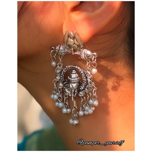 Pamper Yourself  Ganesh Ji Inspired Stud Earring