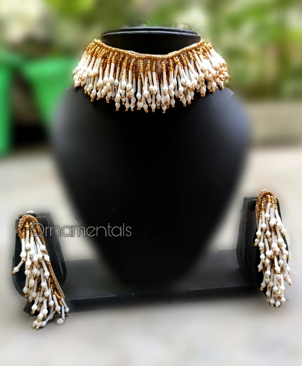 Handmade Choker With Earrings - golden with white