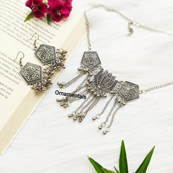 Lotus Necklace