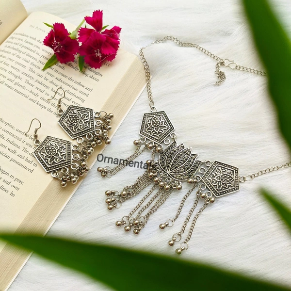 Lotus Necklace