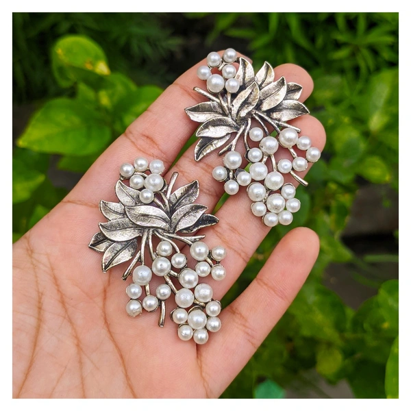 Grapes Studs
