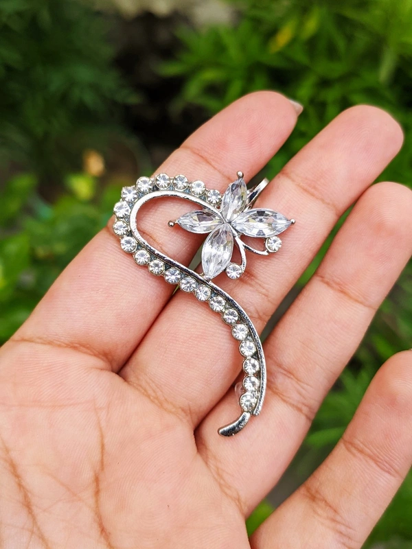 Butterfly Earcuff - gold