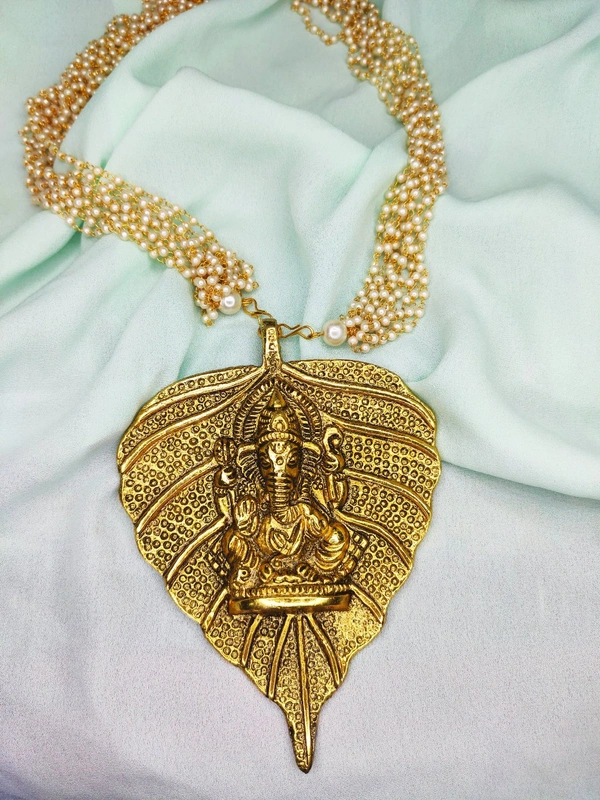 Ganesha pendant Necklace  - golden