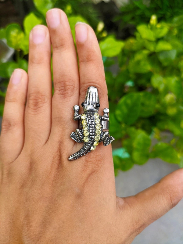 Crocodile Ring 