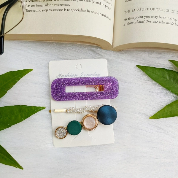 Set Of 3 Hair Clips 