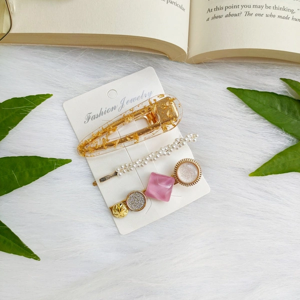Set Of 3 Hair Clips 