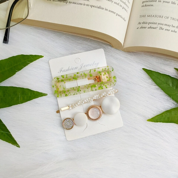 Set Of 3 Hair Clips 