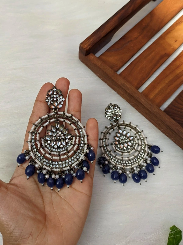 Dayra Earrings - dark blue 