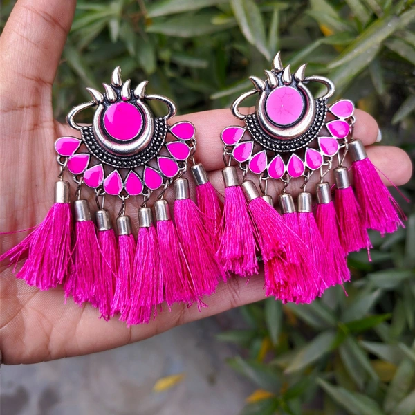 Tassel Studs - pink