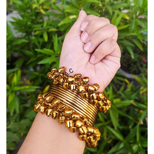 Ghungroo Bangles With Classic Bangles - golden, 2.6
