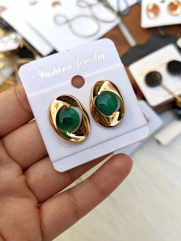 Monalisa Studs - green