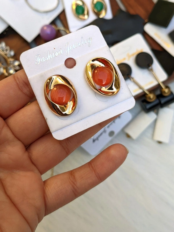 Monalisa Studs - orange