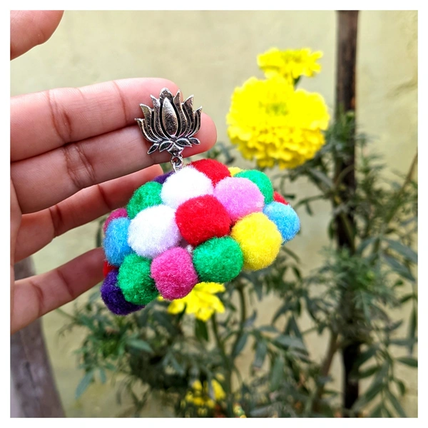 Pom Pom Jhumka