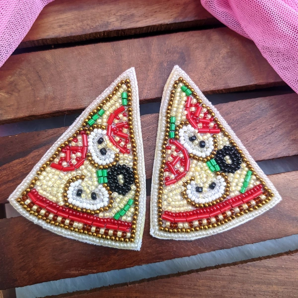 Pizza Studs