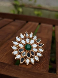 Sheesha Kundan Ring  - Dark Green 