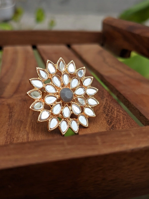 Sheesha Kundan Ring  - Grey 