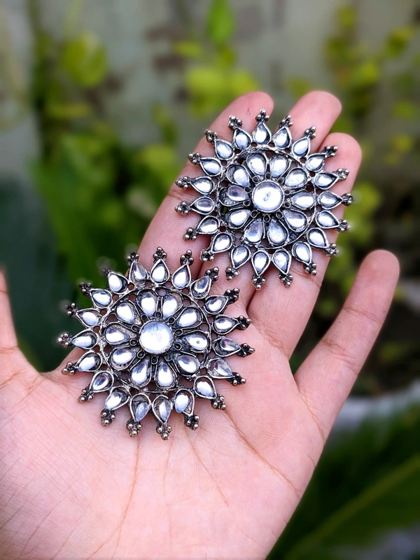White Kundan Studs 