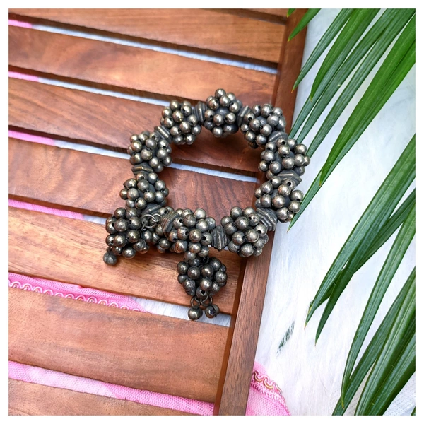 Black Polish Bracelet - Free Size 