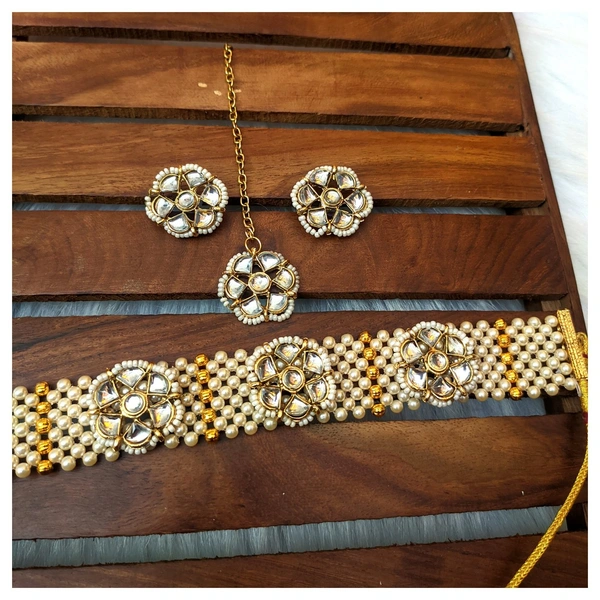 Aarti Choker Set  - Cream