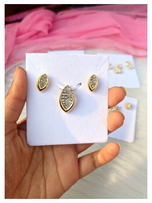 Pendant Sets- Golden  - Design 4