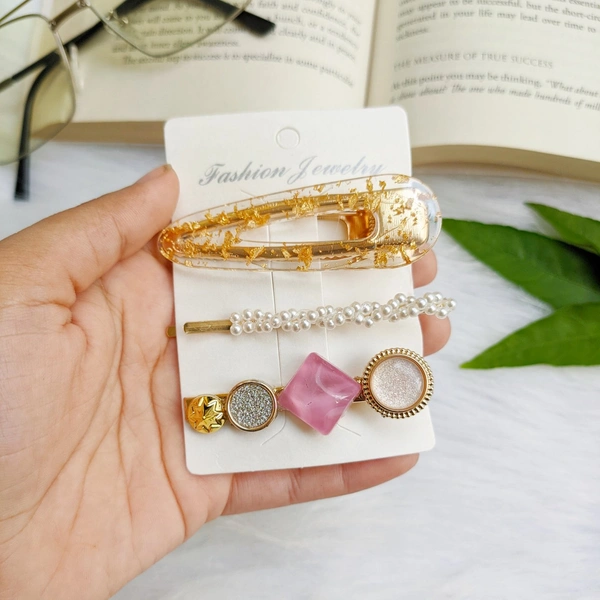 Set Of 3 Hair Clips 