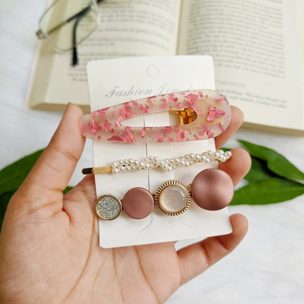 Set Of 3 Hair Clips 