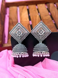 Square Jhumki 
