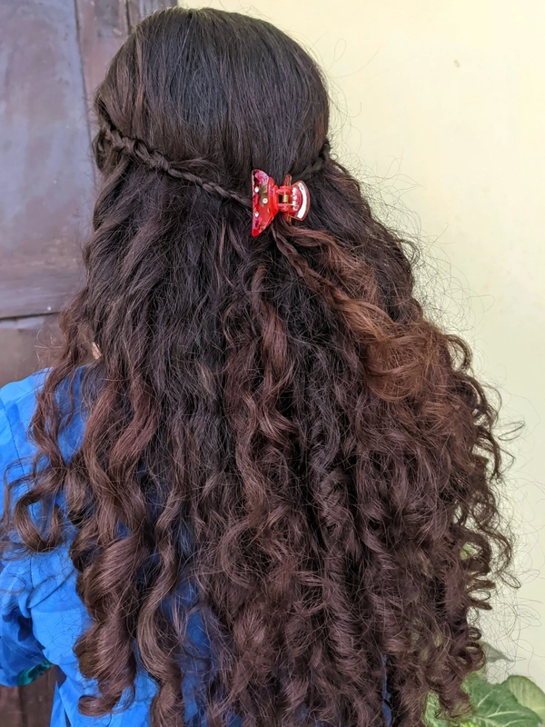 Floral Clutcher - Red
