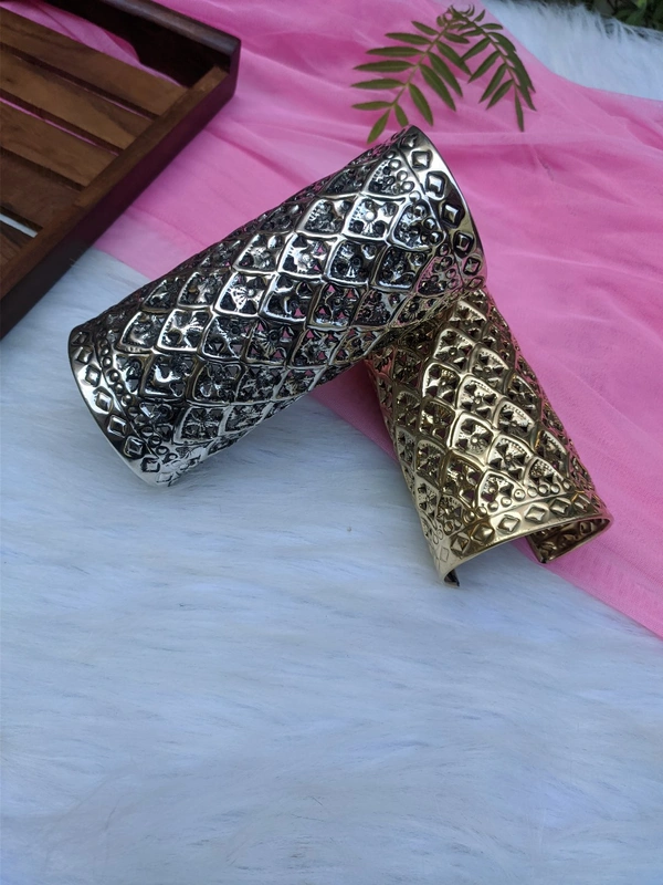 Broad Bracelet  - Silver