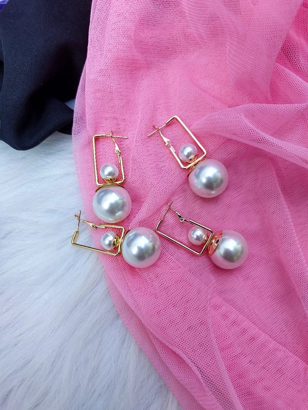 Pearl Hanging Earrings  - Gold