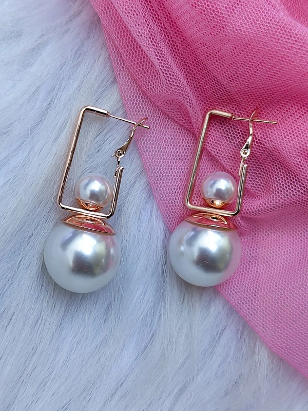 Pearl Hanging Earrings  - rosegold