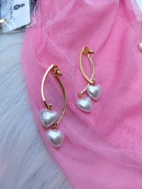 Heart Hanging Earrings - golden