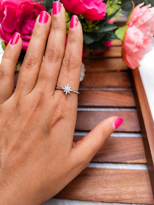 Star Ring 