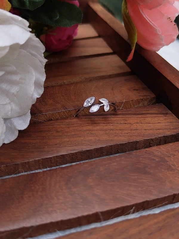 Leaf Ring 