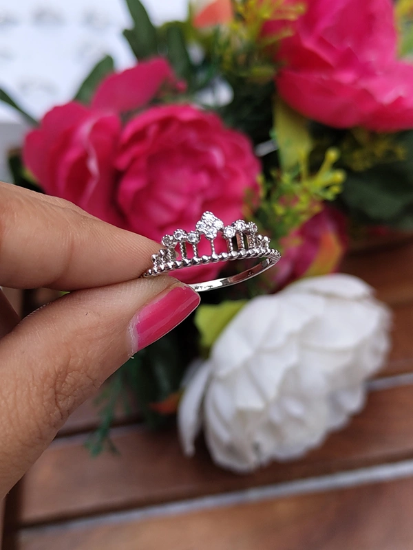 Crown Ring  - Large Size- 18