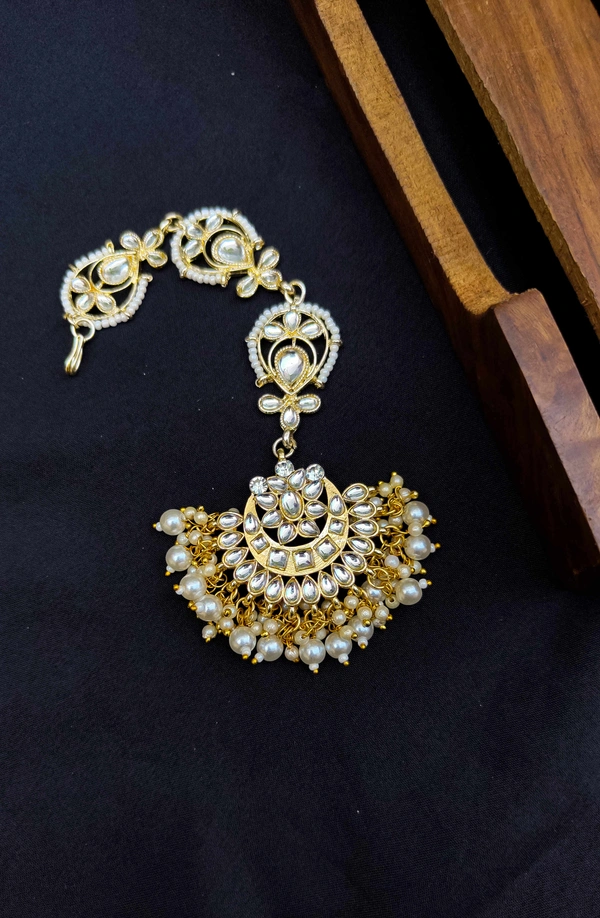 Kundan Mangtika 