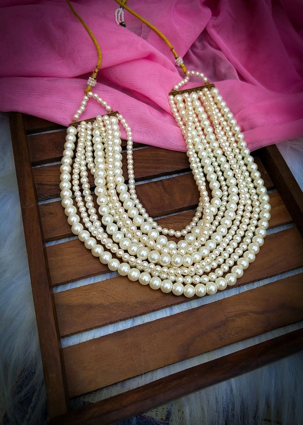 Multiple Layer Pearl Necklace 