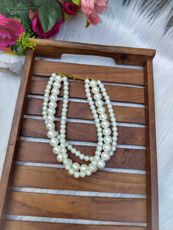 Three Layer Pearl Choker 