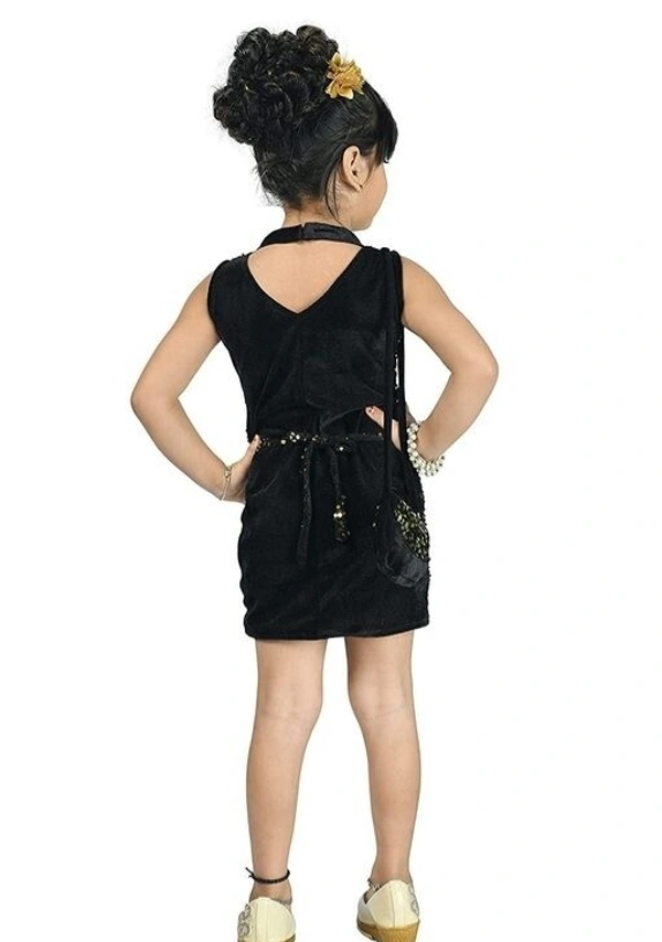 Deal Wheel Best Buy Kids Dress Below 500 Best  Simmer Bodycon Party Wear Dress For Girls With Purse  - golden, 5^6